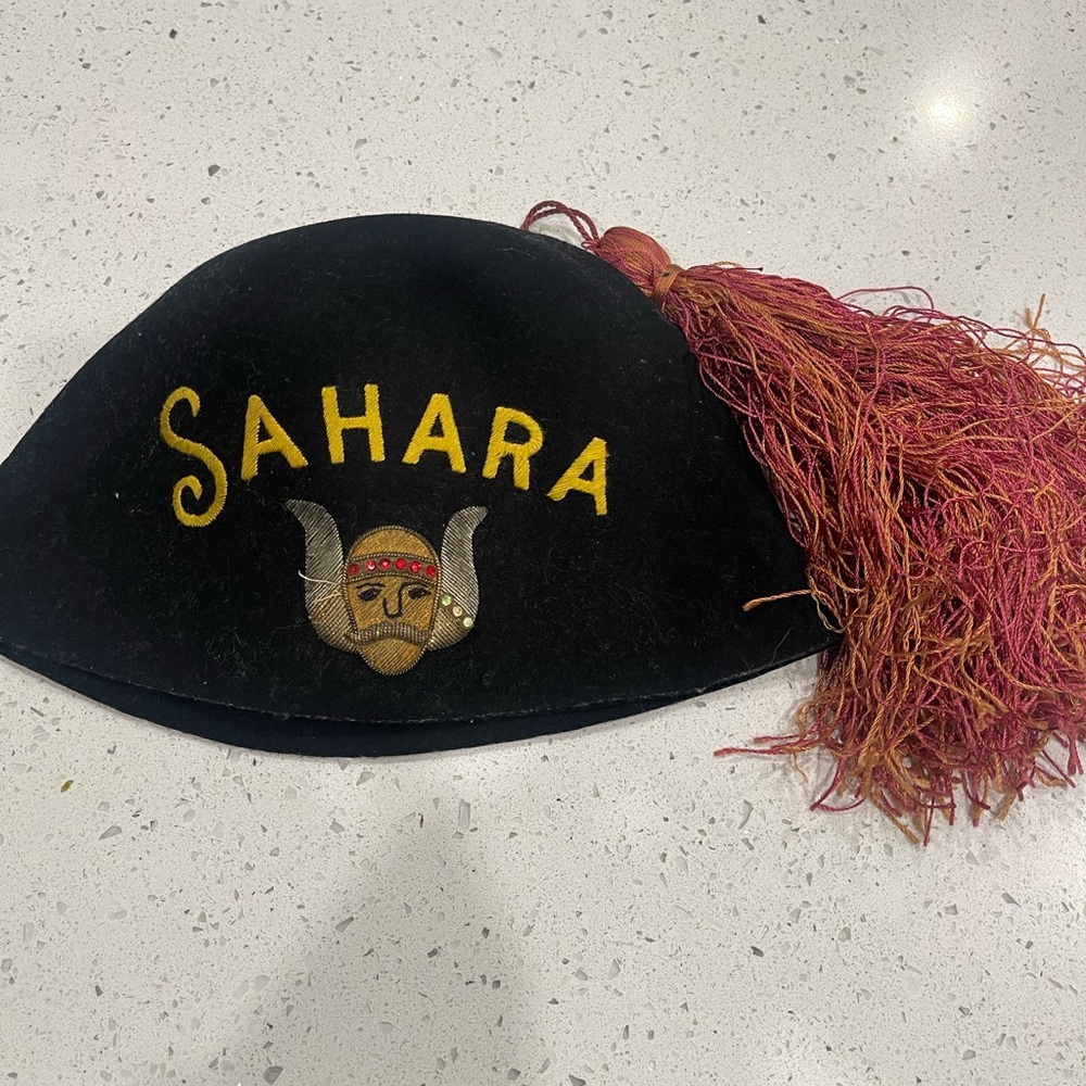 Shriners Sahara hat flaws as shown vintage‎